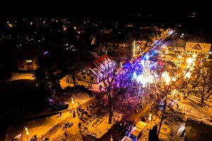 Pirmąjį gruodžio savaitgalį tūkstančiais lempučių suspindės Birštonas: laukia Kalėdų eglės įžiebimas, šventinis koncertas, oreivių paradas