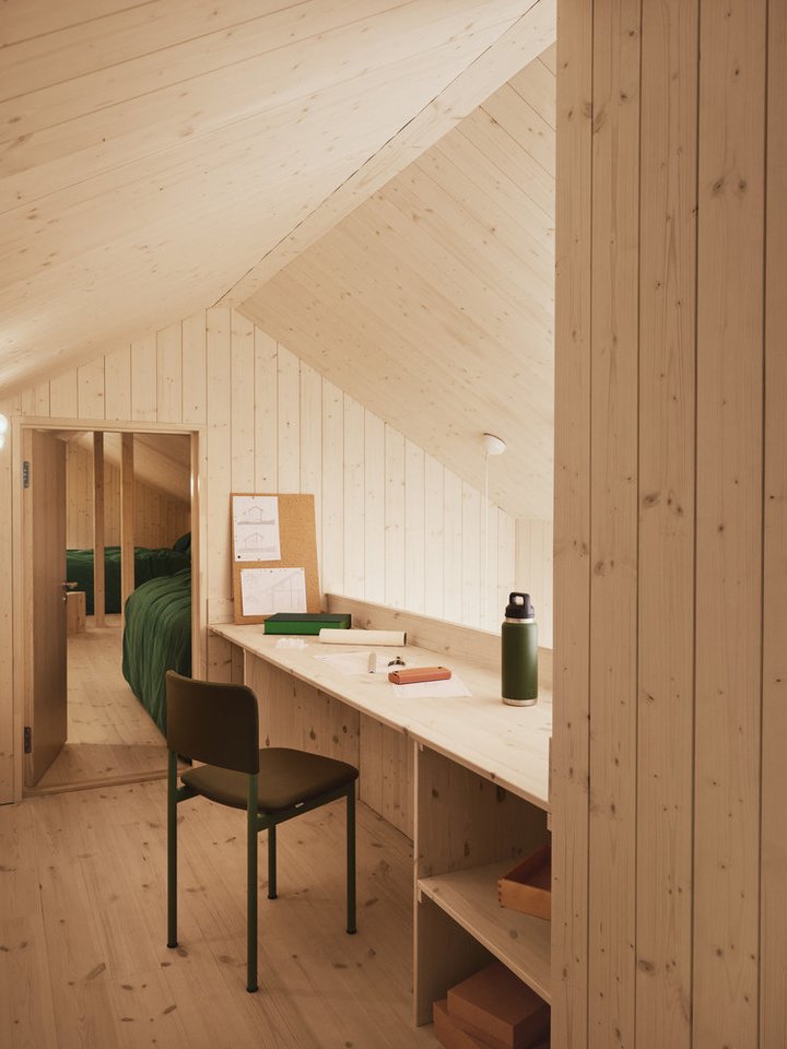 Žiemos namelį sukūrė – „Fjord Arkitekter“.<br>Einar Aslaksen nuotr.