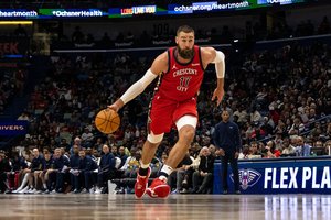 J. Valančiūnas smeigė du tritaškius, o „Pelicans“ atsidūrė per žingsnį nuo antrojo „NBA taurės“ etapo