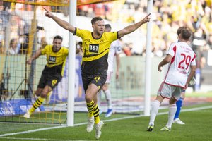 Dortmundo „Borussia“ grįžo į pergalių kelią Vokietijos futbolo čempionate