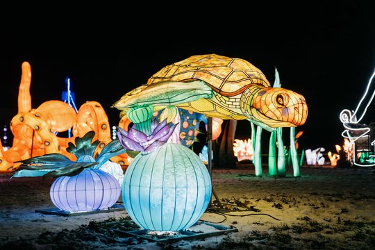Savaitgalį atidarytas didžiausias kosminis žiemos festivalis Baltijos šalyse „Kalėdų kosminė stotis“.