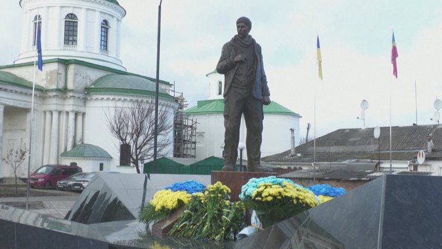 Po ištarto „Slava Ukraini“ – suvarpymas kulkomis: nuo dabar didvyrišką poelgį primins įprasminta vieta