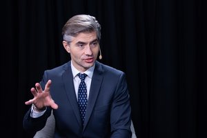 Nuo šurmulį sukėlusių G. Landsbergio įspėjimų iki visuotinio šaukimo: interviu su G. Nausėdos patarėju – žvilgsnis į Lietuvos situaciją