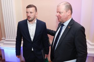 Dauguma „Vardan Lietuvos“ skyrių EP rinkimuose siūlo dalyvauti V. Sinkevičiui