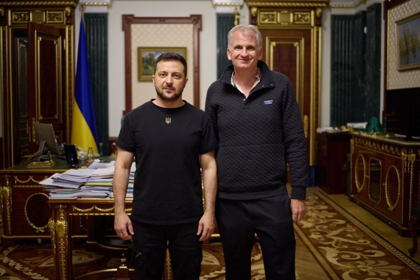V. Zelenskis ir T. Snyderis 2022 m. lapkričio 9 d. susitikimo metu.<br>Ukrainos prezidento biuro paskelbta nuotr.