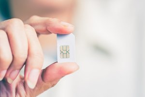 SIM kortelei – trisdešimt dveji: kaip keitėsi ir ką savyje slepia šis mikrokompiuteris?