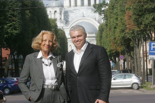 Seimo narė Dalia Teišerskytė ir Šarūnas Navickis.<br>A.Barzdžiaus nuotr.