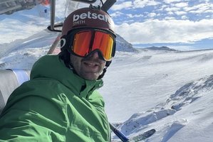 Kojos protezas netrukdo snieglentininkui R. Micevičiui siekti aukštumų: „Labiausiai motyvuoja aiškus tikslas“