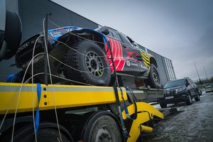 Net 6 automobilius į Dakarą išleidusi komanda didžiausius techninius pasiruošimus paliko už nugaros
