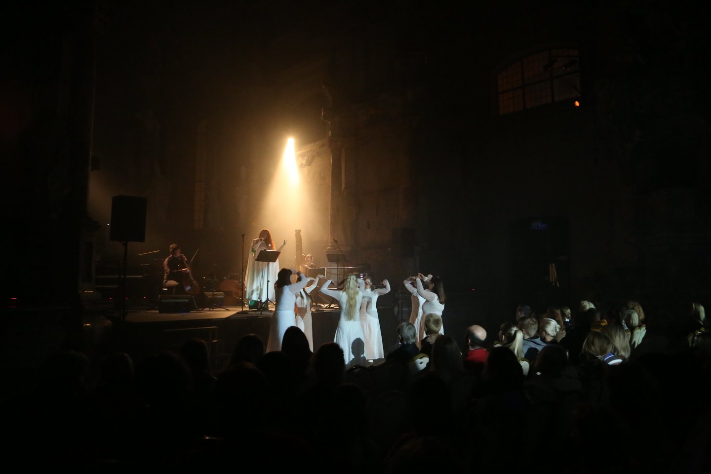  Šv. Kotrynos bažnyčioje – paslaptingas koncertas „Įsimylėjus vaiduoklį“.<br> R.Andre nuotr.