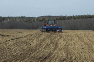 Seimo komitetas trims ministerijoms siūlo tobulinti Žemės mokesčio įstatymą
