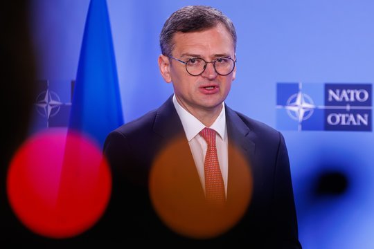 D. Kuleba NATO užsienio reikalų ministrų susitikime.