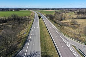 Autostradas remontuoja, bet vairuotojų galvos skausmas nemenksta: štai kaip sudaroma prioritetinė eilė