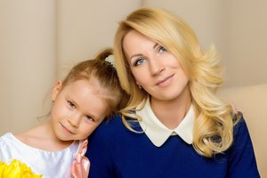 2 šalčiausios motinos pagal Zodiako ženklą