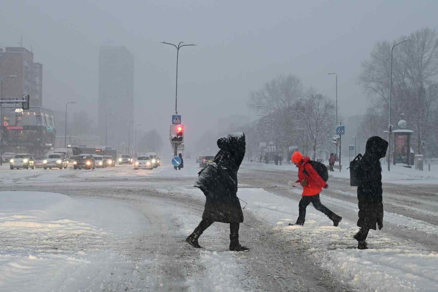 Klaipėdą paralyžiavo sniegas: „Ecoservice“ prisipažino, kad nevalė.<br>V.Jurevičienės/ „Vakarų ekspresas“ nuotr.