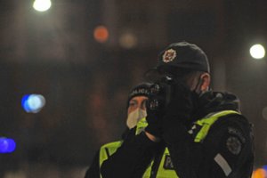 Teks pailsėti nuo vairavimo: greitį viršijo daugiau nei 70 km/val.