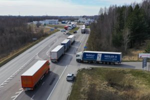 Vežėjai iš valdžios prašo tik taisyti klaidas