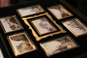 Pristatytas naujai išleistas J. K. Vilčinskio Vilniaus albumas: sostinės peizažai atgimė numizmatinėse plaketėse