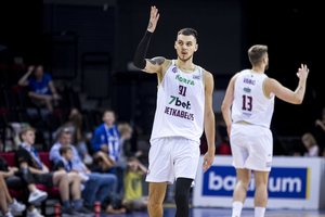 Sutikęs su „U-BT“ klubu sužaisti Europos taurės mačą Rumunijoje „Lietkabelis“ kelis kartus gelbėjosi, bet apmaudžiai krito po pratęsimo