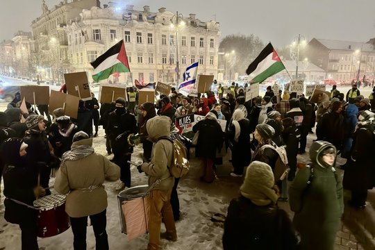 Palestinos tautos dieną – protestas Vilniuje: dešimtys susirinko su plakatais