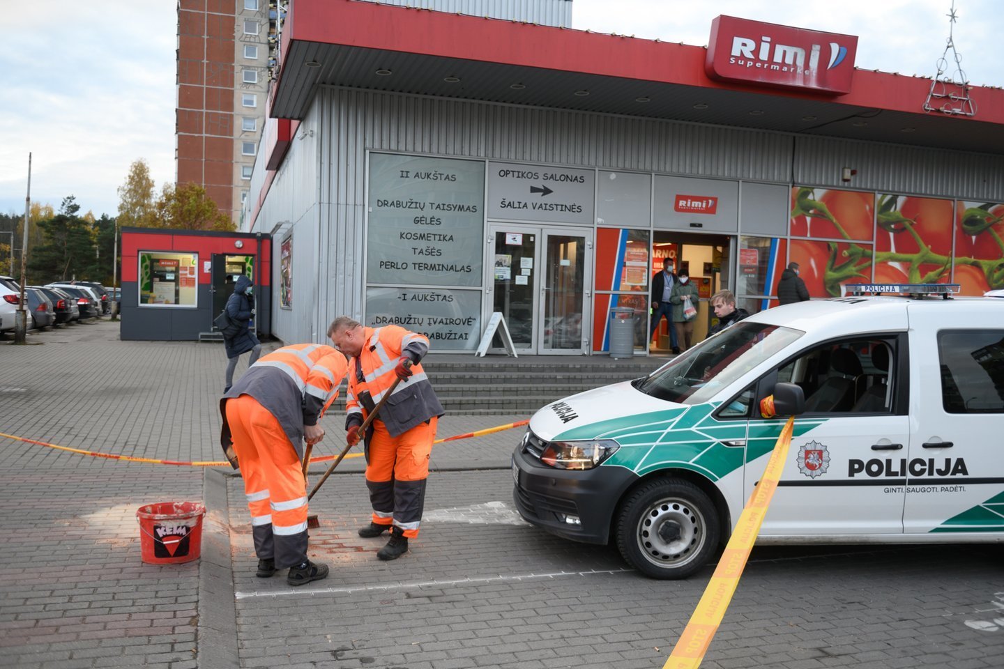 Vilniuje vyras pašovė apsaugos darbuotoją.<br>V.Skaraičio nuotr.
