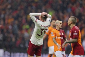 UEFA Čempionų lygoje „Manchester United“ svajojo apie pergalę Stambule, tačiau praleido du įvarčius