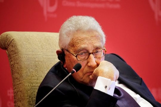 Henry Kissingeris.