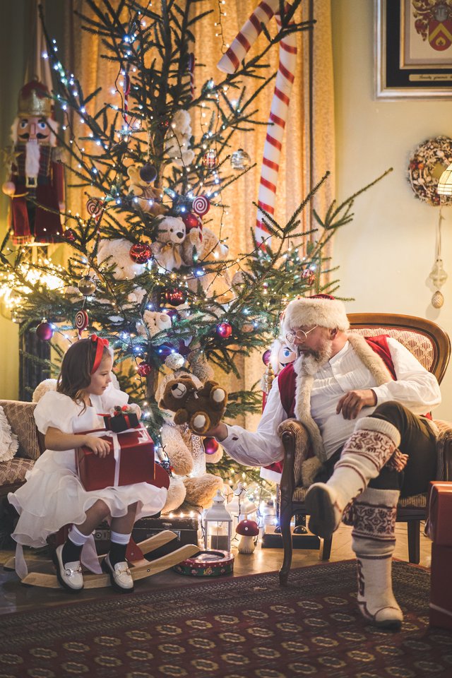 Virtuvės šefas Rokas Galvonas atveria duris į įspūdingą Kalėdų senelio rezidenciją: „Čia kiekvienas atsidurs savo vaikystės pasakoje“.<br>Pr. siuntėjo nuotr.