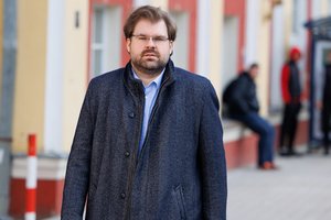 Į teismo posėdį neatvykęs K. Bartoševičius kaltinimus išklausė virtualiai: jų kol kas nepripažįsta