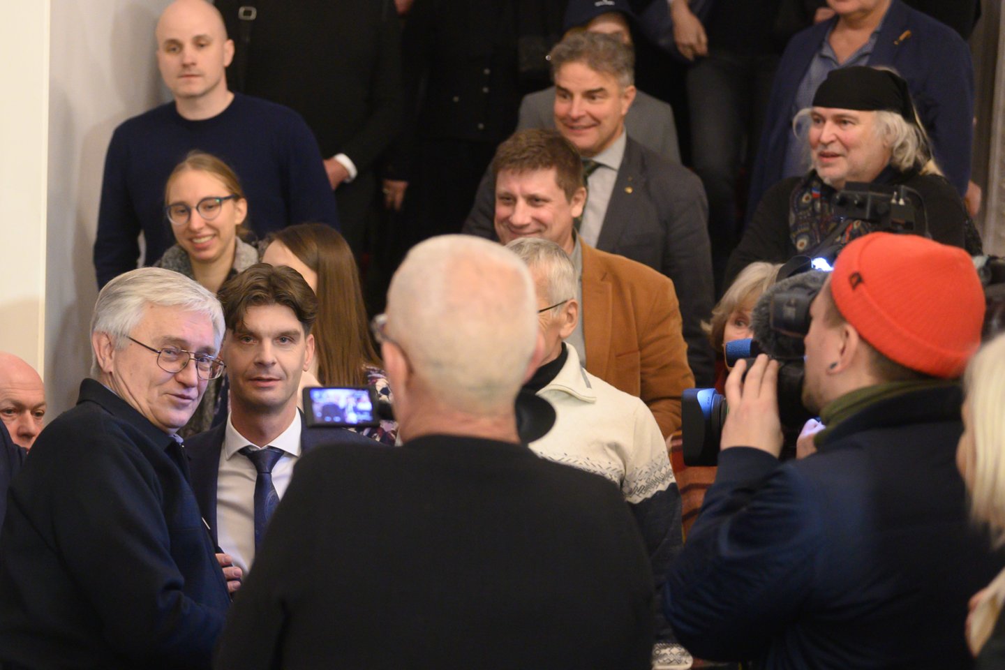 Trečiadienio vakarą į sostinės Vaidilos teatrą rėmėjus susikvietęs advokatas Ignas Vėgėlė galiausiai paskelbė dalyvausiantis prezidento rinkimuose.<br>V.Skaraičio nuotr.