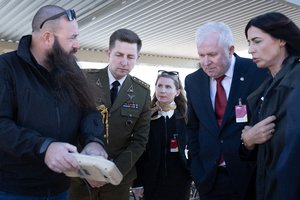 Jau kitais metais Lietuvą pasieks JAV koviniai dronai „Switchblade 600“