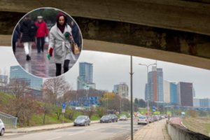 Sostinėje – susirūpinimą kelianti situacija: kas jei betono gabalai pataikytų pėsčiajam į galvą?