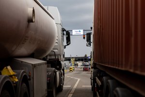 Transporto blokada stipriai paveikė Ukrainos eksportą per Lenkiją: stebimas ženklus smukimas