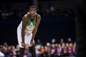 „Žalgiris“ tik po žūtbūtinės dvikovos išnešė sveiką kailį iš „Lietkabelio“ tvirtovės