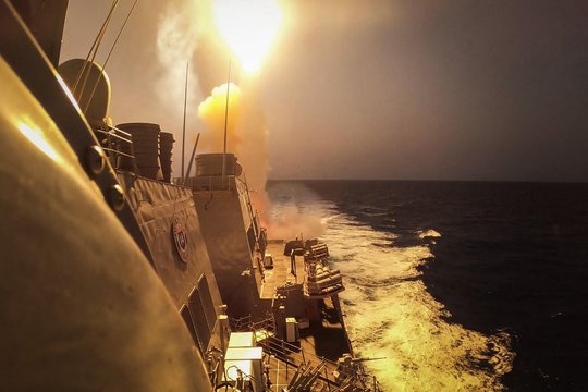 Izraelio ir „Hamas“ karas. „USS Carney“ laivas.