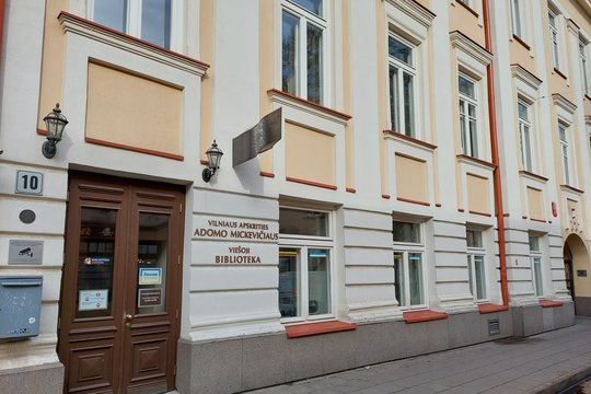 Vilniaus apskrities Adomo Mickevičiaus viešoji biblioteka.