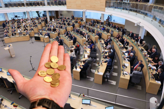 Antradienį Seimas priėmė kitų metų valstybės biudžeto projektą.