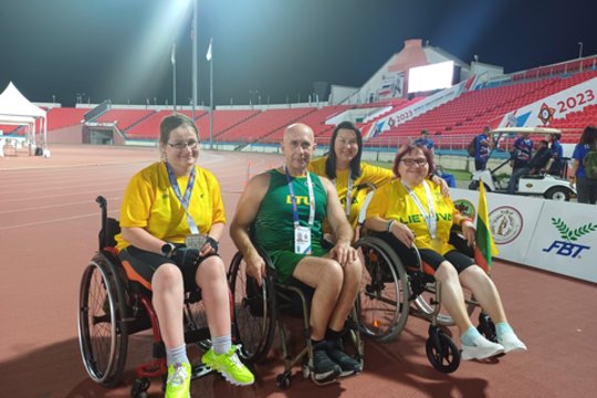 Lietuvos neįgalieji sportininkai Tailande toliau demonstruoja įspūdingus rezultatus.