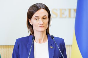 Opozicija suformulavo klausimus V. Čmilytei-Nielsen: priminė koalicinės sutarties įsipareigojimus