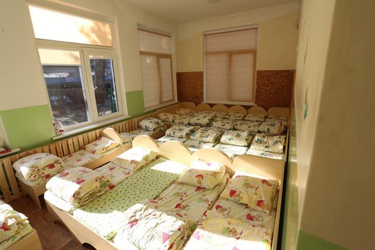 . Visos 60 Lietuvos savivaldybių administracijos patvirtino, kad jų įsteigtuose darželiuose dienos miegas nėra privalomas.