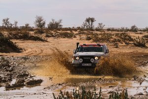 Vilniaus „Automuziejuje“ – Dakaro ralio istorijos: nuo pirmosios lietuvių technikos iki „stogų“