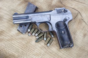 Šaudynės Rusijoje: Briansko mokykloje aštuntokė sužeidė kelis žmones ir nusižudė