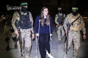 Atskleidė, kaip „Hamas“ smogikai prievartavo, niekino ir žudė moteris: liudininkų istorijos šokiruoja