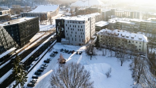 Klausimų, kodėl Vilniuje tebestovi Maskvos namai – vis daugiau: statybos inspekcija skėsčioja rankomis
