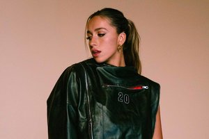 Naujoji pop muzikos princesė Tate McRae pristato albumą