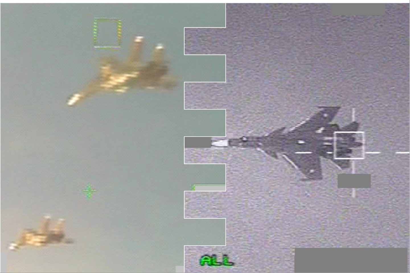  Du Belgijos karinių oro pajėgų naikintuvai „F-16“ susekė ir atpažino du Rusijos naikintuvus „Su-30“, kurie nepalaikė ryšio su civiline oro eismo kontrole.<br> Belgijos Karinių oro pajėgų nuotr., lrytas.lt mont.