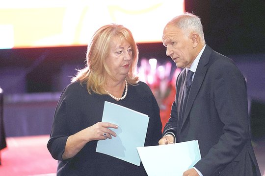2019 m. šalies vadovo posto siekęs V.Andriukaitis įsitikinęs, kad partija ir jos lyderė V.Blinkevičiūtė prezidento rinkimuose privalo dalyvauti, bet dalyvavimo forma esą gali būti įvairi.