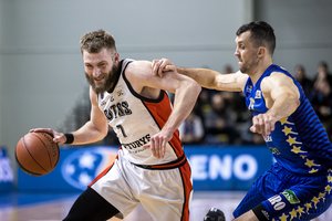 Antroje rungtynių pusėje užsikūręs ir varžovų lyderį pristabdęs „Rytas“ įveikė „Pieno žvaigždes“