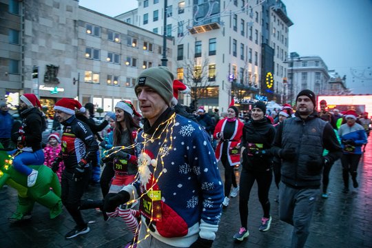  Vilniuje įvyko 48-asis Kalėdinis bėgimas<br> ELTA/Oresto Gurevičiaus nuotr.