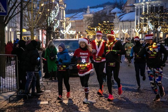  Vilniuje įvyko 48-asis Kalėdinis bėgimas<br> ELTA/Oresto Gurevičiaus nuotr.